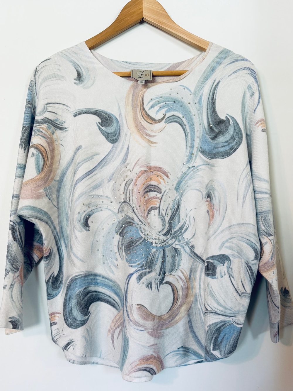 NWT Sioni Rhinestone Embellished Abstract Printed Dolman Sleeve Soft Sweater L